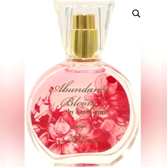 SeneGence Abundance Bloom Parfum - Picture 1 of 1
